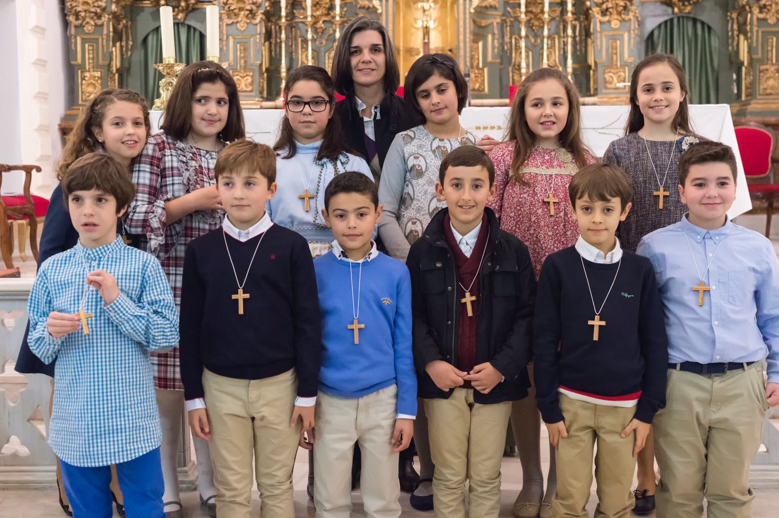 Renovación de Bautismo e imposición de Cruces.